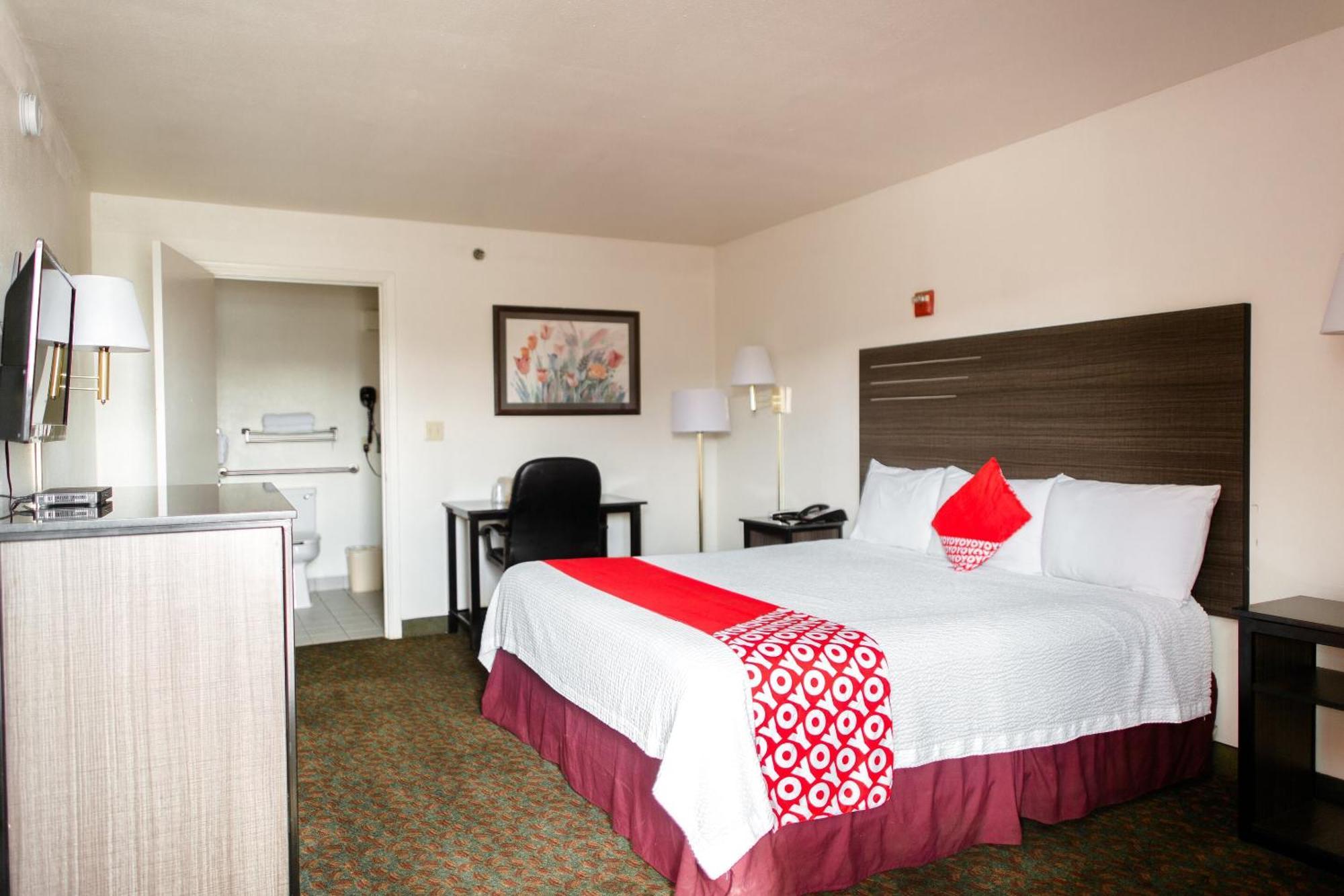 Oyo Hotel Wichita Falls I-44 Sheppard Airforce Exterior foto